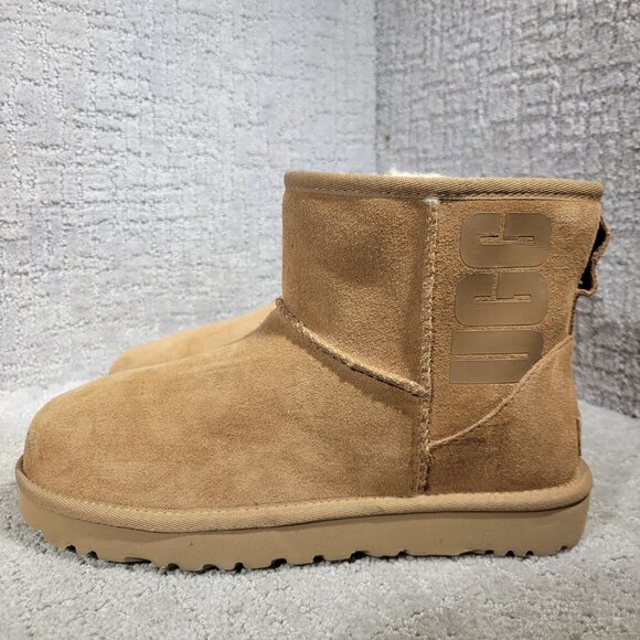 UGG Classic Mini Women's Size 9 Brown Suede Shearling Rubber Logo Boots 1108231